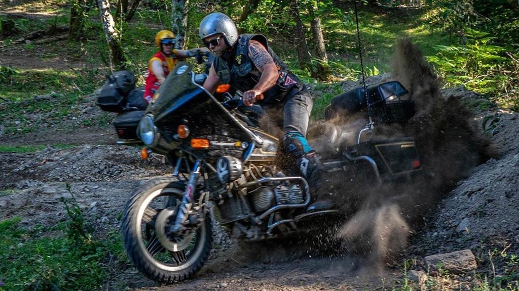 Honda-Gold-wing-offroad.jpg