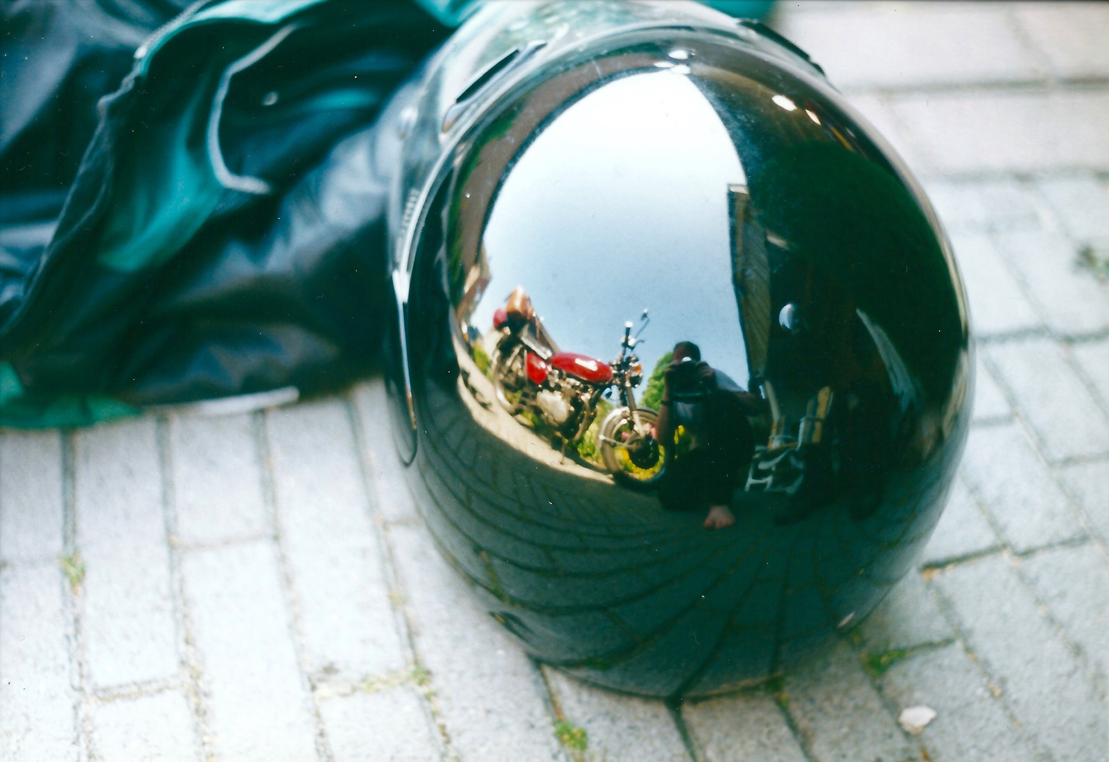 cb500-helmet-reflection.jpg