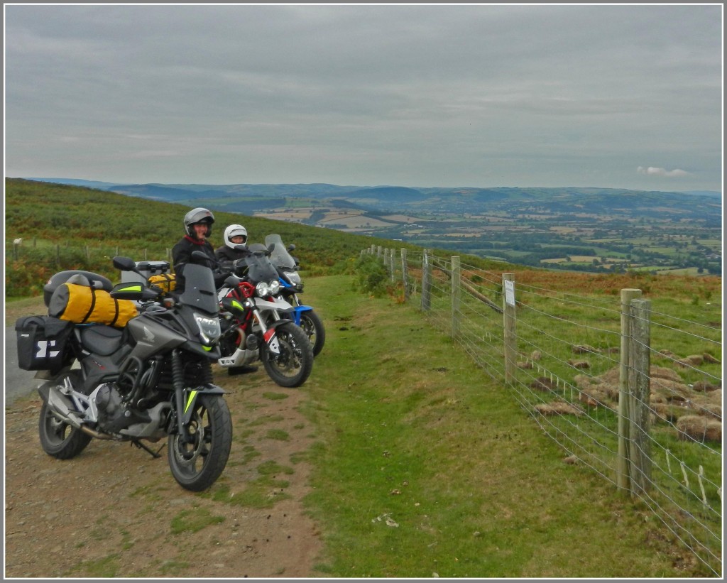 17-120921-Long-Mynd-west-veiw.jpg