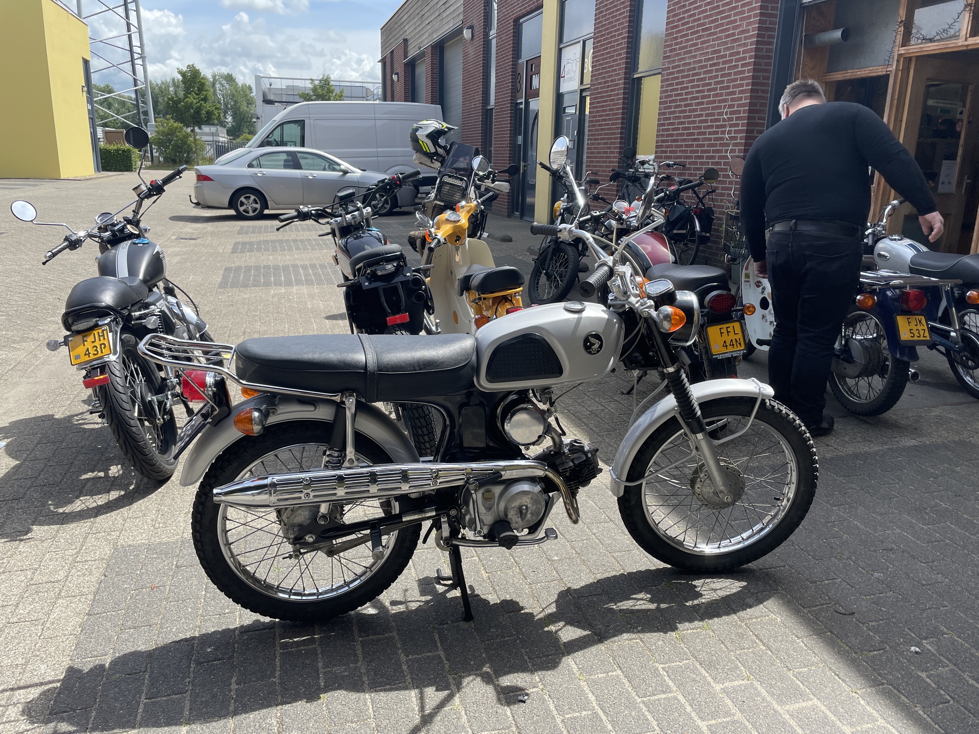 CL90.jpg